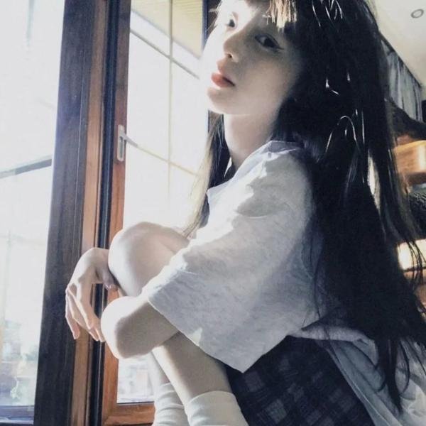 千钧。一发