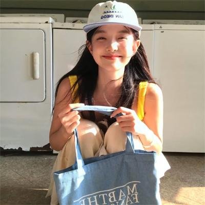穿鞋子的贝壳马塞尔